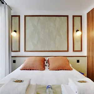 Apartment Pelican - Louvre, Paris