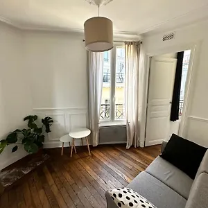 Apartment Lovely - 2 Bedrooms Flat In Saint-germain-des-pres, Paris