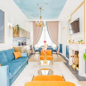 Apartment Merveil - Luxury -champs Elysees-haussmann I, Paris